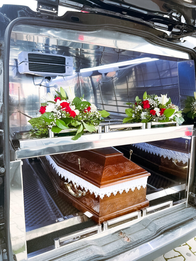 transport funerar